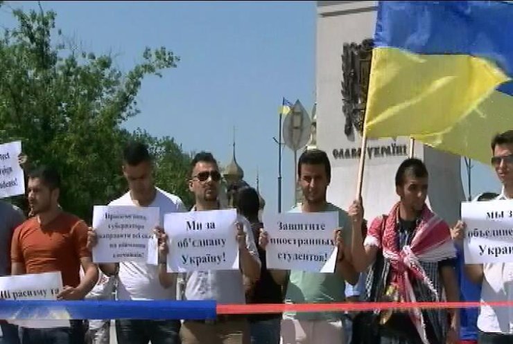 У Харкові іноземці вимагають розслідувати різанину у студмістечку
