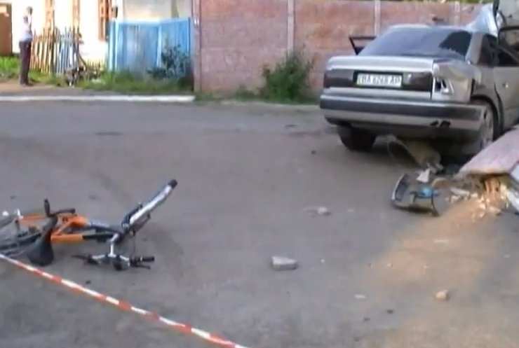 На Кіровоградщині п'яний водій збив трьох людей