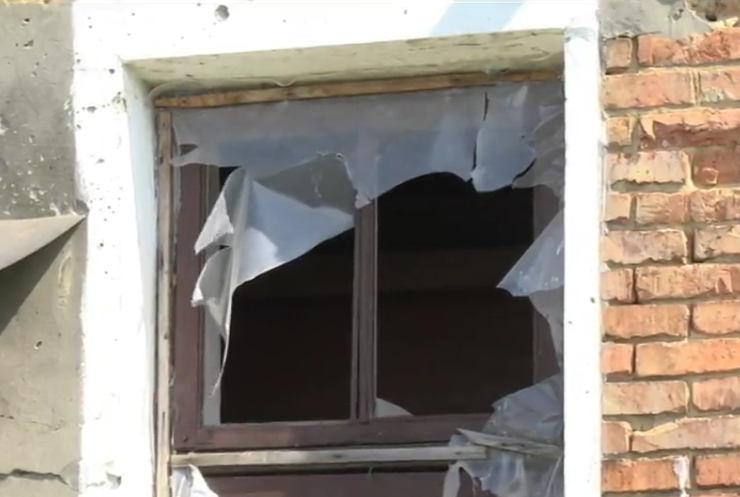 На Луганщині противник обстрілює житлові квартали