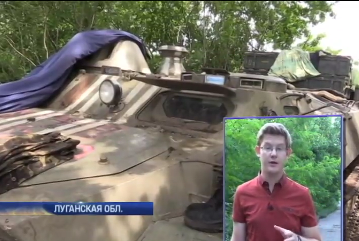 Под Луганском оккупанты выгружают с поездов танки и САУ