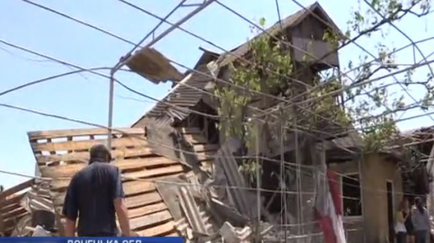 Під Маріуполем зруйнували півсела за 40 хвилин (відео)