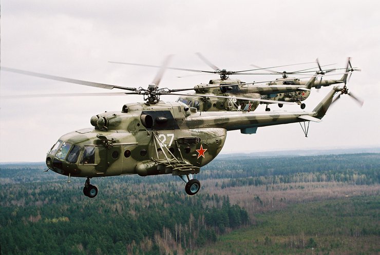 Білорусь перекинула військових та гелікоптери до кордону із Україною 