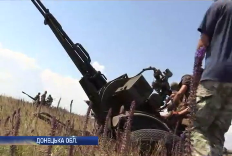 На Луганщині військових обстрілювали усю ніч