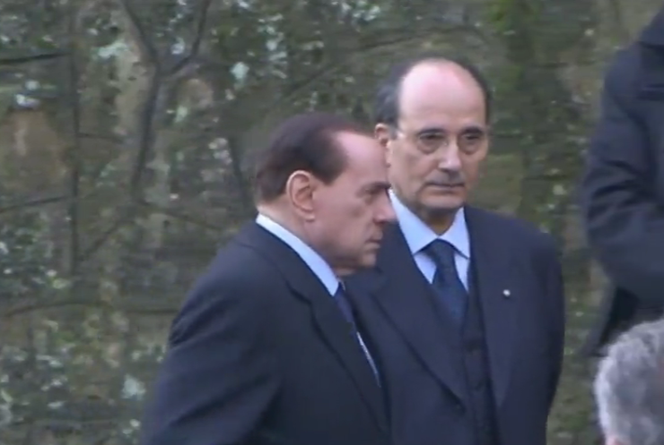 Сильвіо Берлусконі засудили до трьох років за підкуп