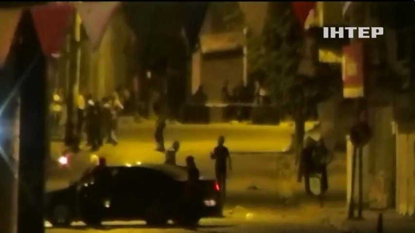 У Туреччині курди на барикадах воюють з поліцією