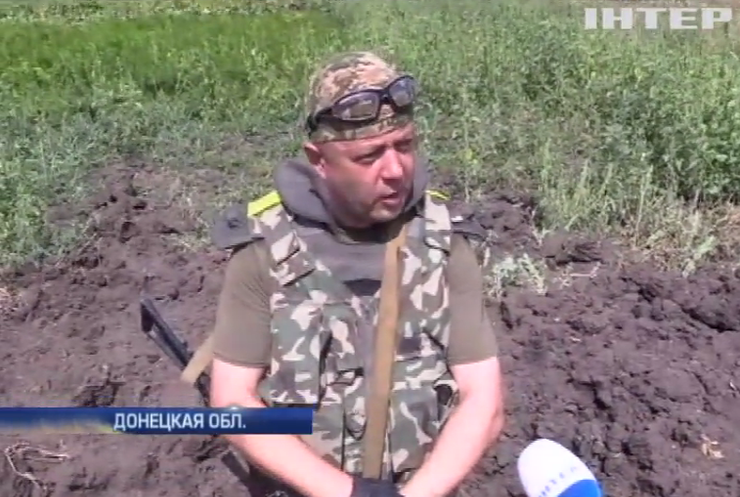 Военных под Донецком 2 часа обстреливали из артиллерии