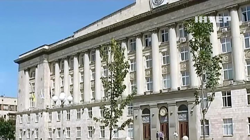 У Черкасах обладміністрацію звільнять від символіки СРСР