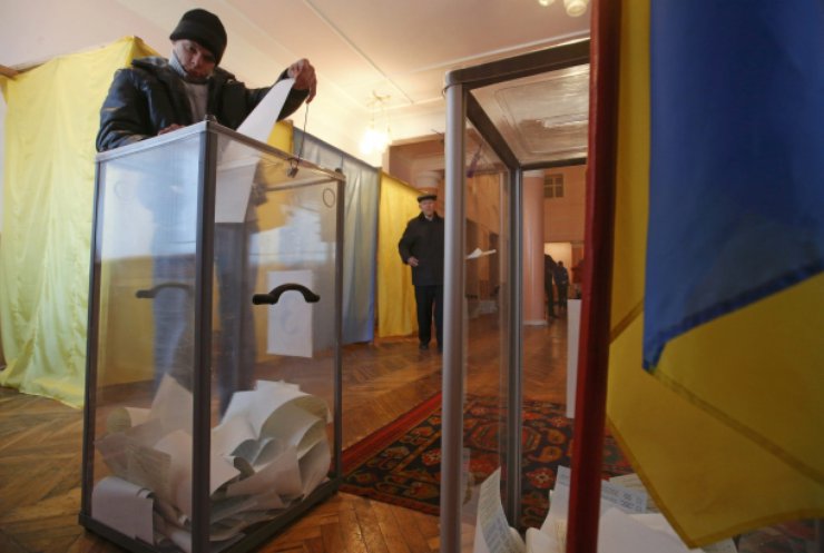 Выборы на Донбассе проведут отдельно от всей Украины