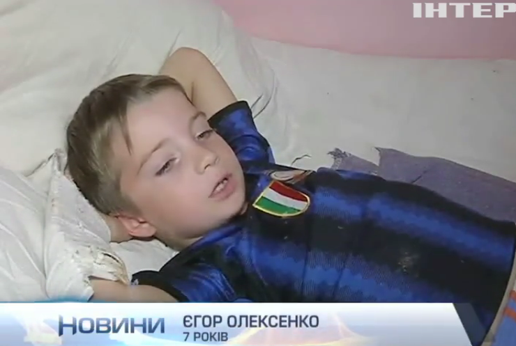 Спортивний майданчик ледь не вбив дитину на Дніпропетровщині
