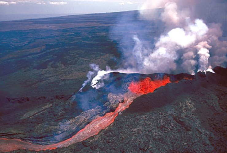 Нацгвардія рятує мешканців Гаваїв через виверження вулкану