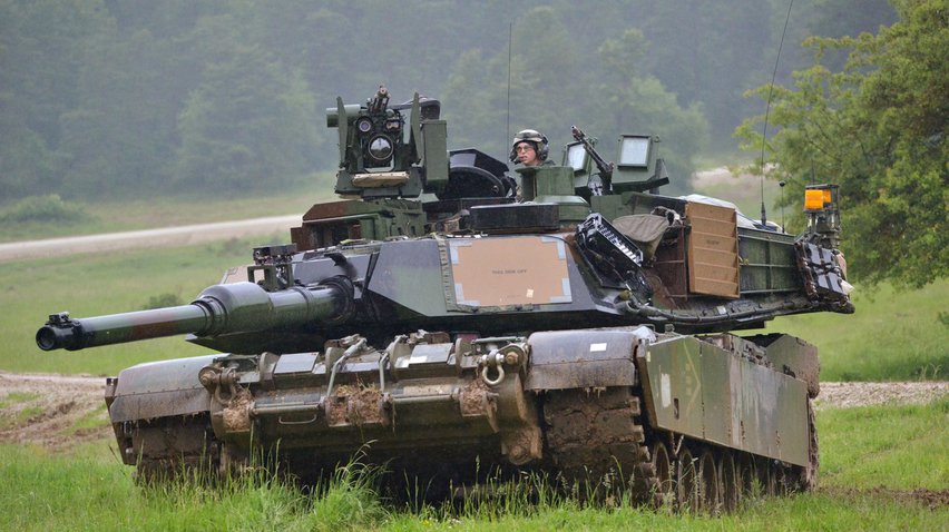 США розмістять у Польщі танки та бронетранспортери
