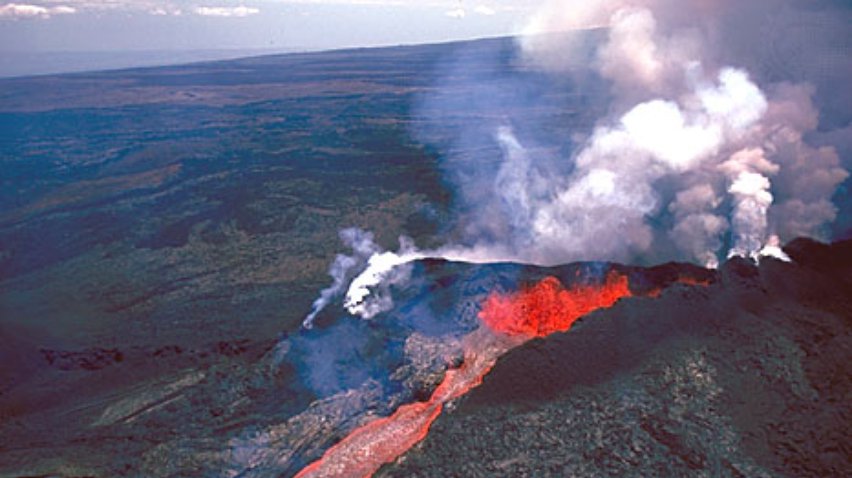 Нацгвардія рятує мешканців Гаваїв через виверження вулкану