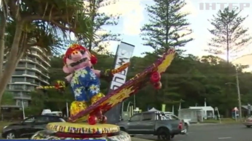 В Австралії захоплюються скульптурами із сміття та відходів (відео)
