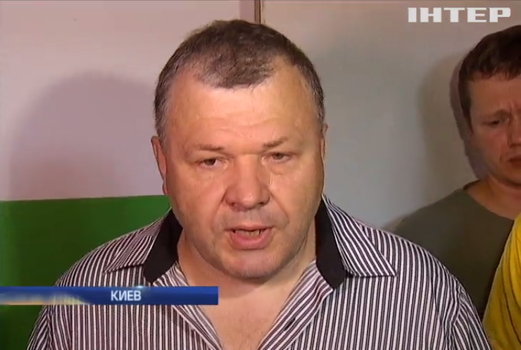 В квартире свободовца Сиротюка изъяли поломанный компьютер и ружье