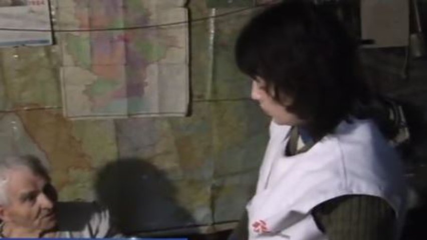 "Лікарі без кордонів" завітали до села на фронті Донбасу (відео)