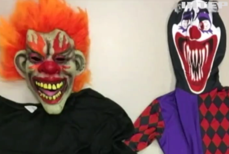 Клоуны-убийцы атаковали Великобританию (видео)