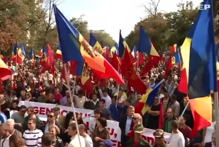 На президентских выборах в Молдове выбирают между Евросоюзом и Россией