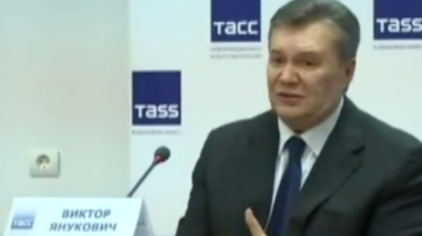Допрос Януковича: суд охраняли автоматчики