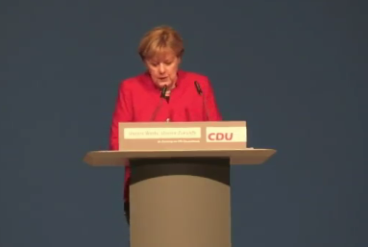 Ангелу Меркель переизбрали лидером партии