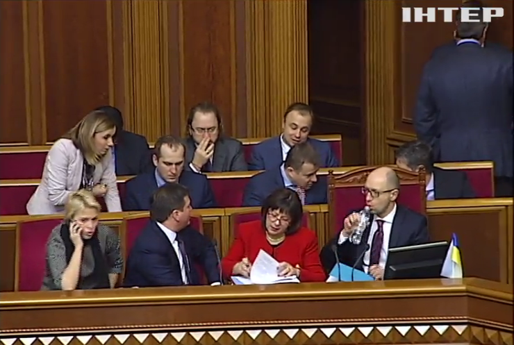 В коалиции не знают кем заменить Арсения Яценюка
