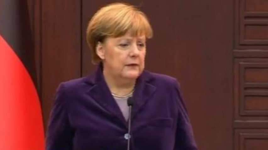 Меркель засудила бомбардування Алеппо