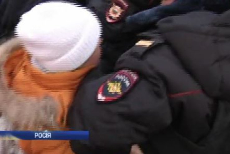 У Москві поліція затримала валютних позичальників