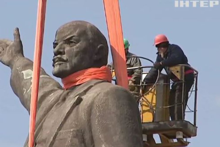 У Запоріжжі демонтують пам'ятник Леніну