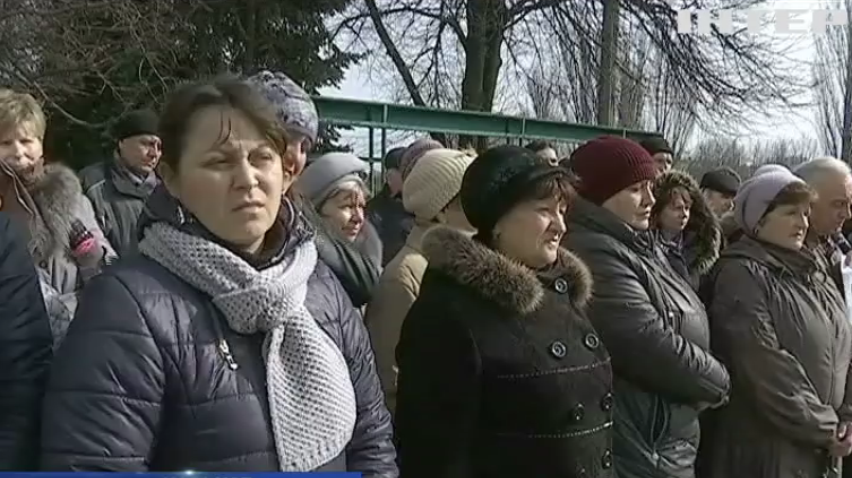 В Харьковской области коллективы лицеев грозят перекрывать дороги