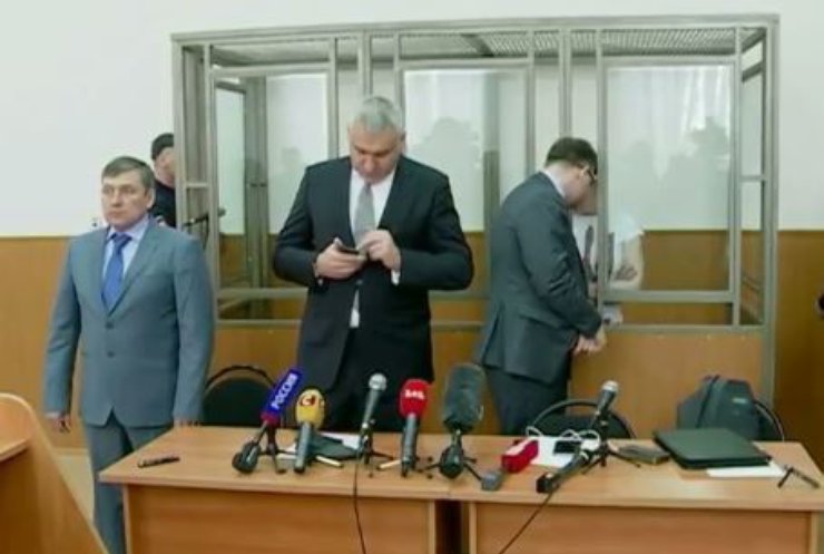 На суді над Савченко зачитують дані експертиз