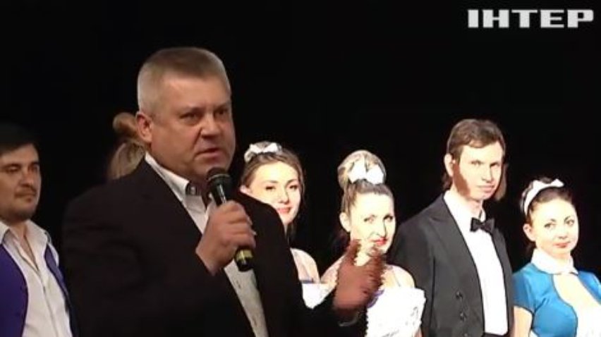 Театру Миколаєва депутати допомогли з організацією гастролей
