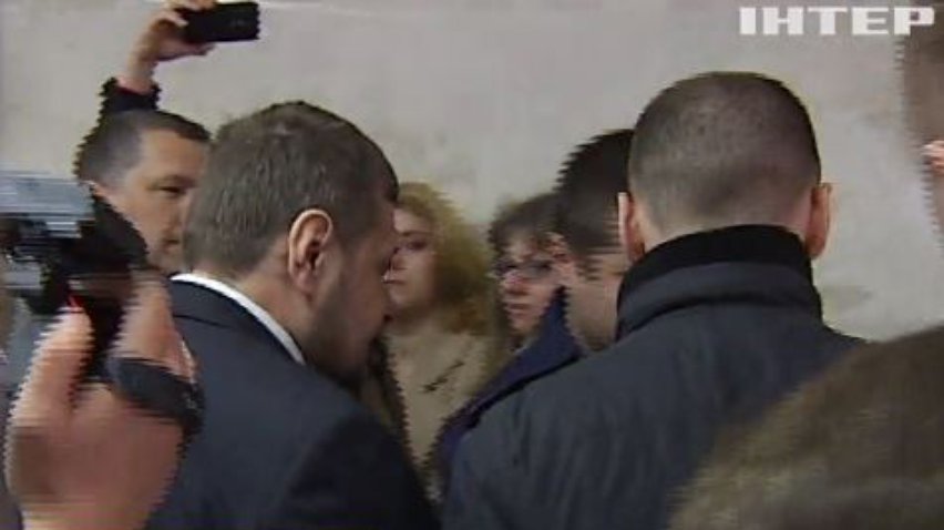 Депутаты устроили дебош на суде Савика Шустера