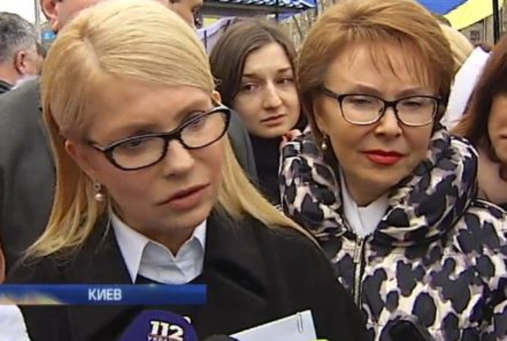 В Киеве Надежду Савченко поддержала Тимошенко