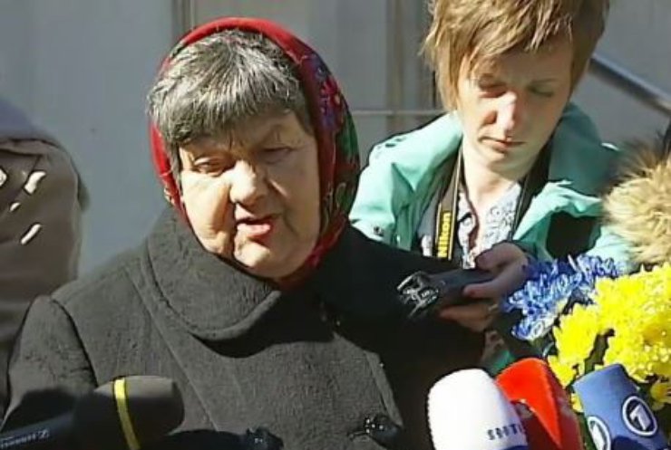 Матери Надежды Савченко не дали выступить в суде