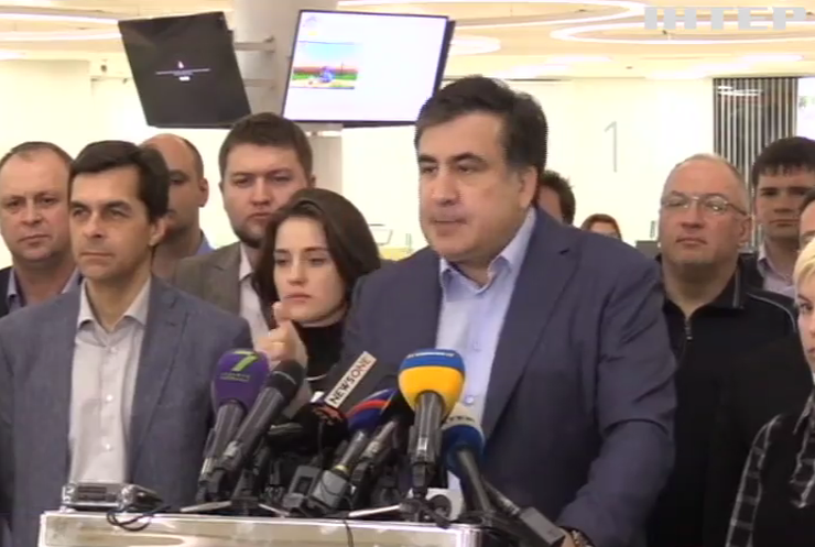 Саакашвили просит уволить одесских чиновников