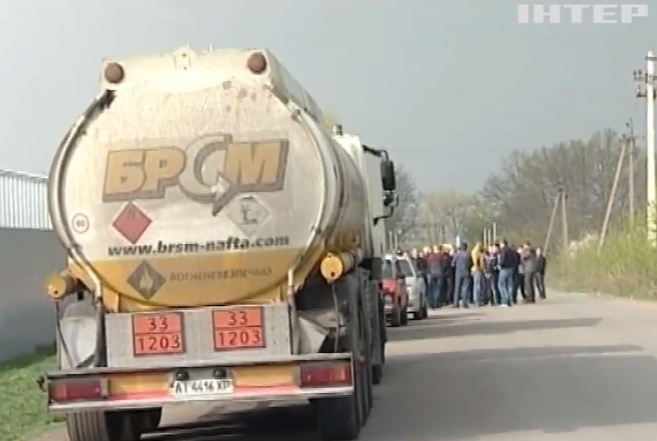 Обыски в "БРСМ-Нафте" связывают с рейдерством