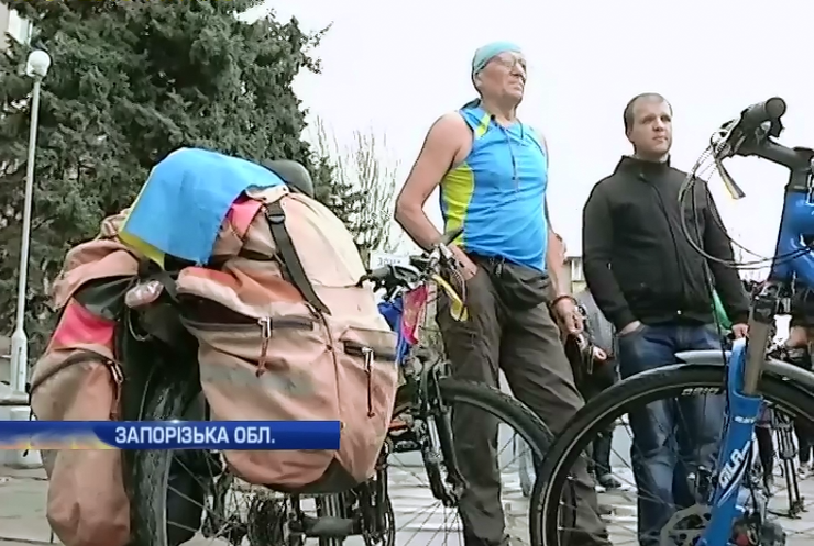 Мандрівники з Запоріжжя вирушили у Туреччину на велосипедах