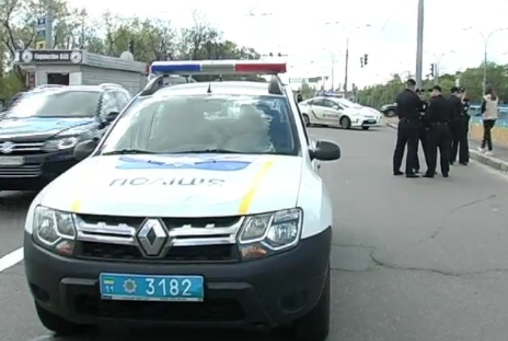 Полицейскому из Киева грозит 8 лет тюрьмы за сбитую женщину