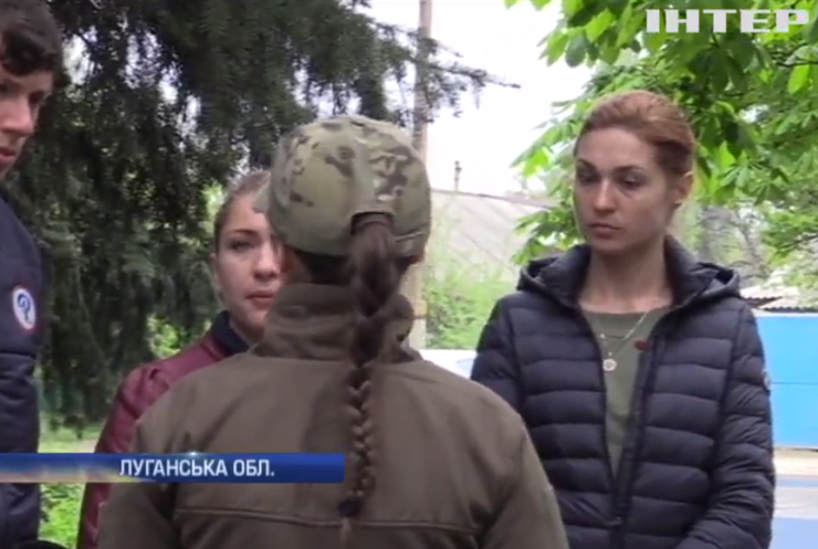 На Луганщині колишні поплічники бойовиків тікають із ЛНР (відео)