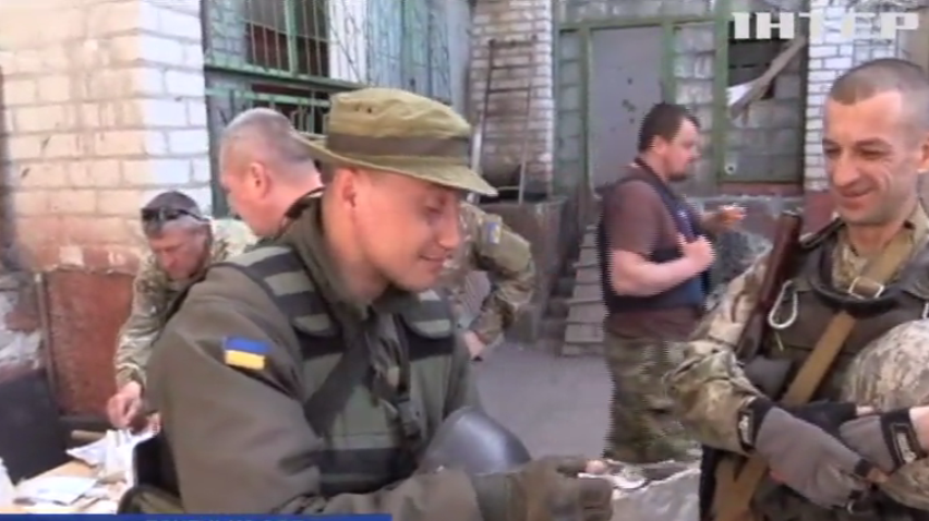 Міноборони перевіряє на військових нові сухпайки (відео)