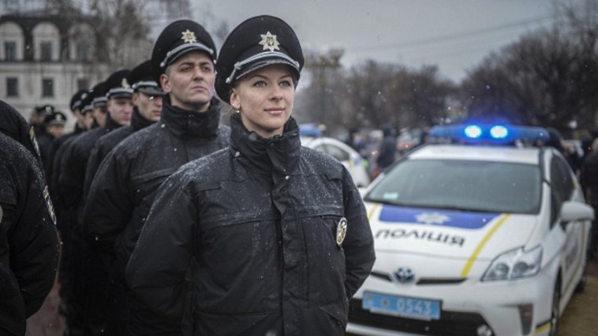 В Виннице полицейские фабриковали дела ради взяток