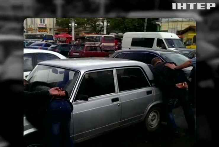 Во Львовской области на взятке поймали троих полицейских