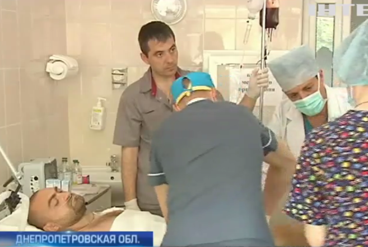 Медики просят днепровчан сдавать кровь раненым солдатам