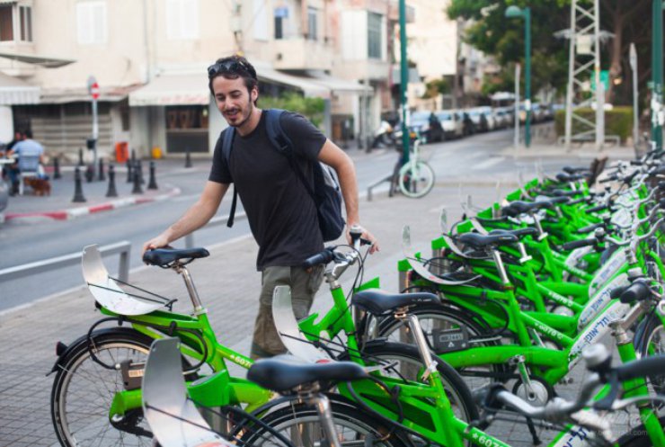 В Израиле власти восстали против велосипедистов (видео)