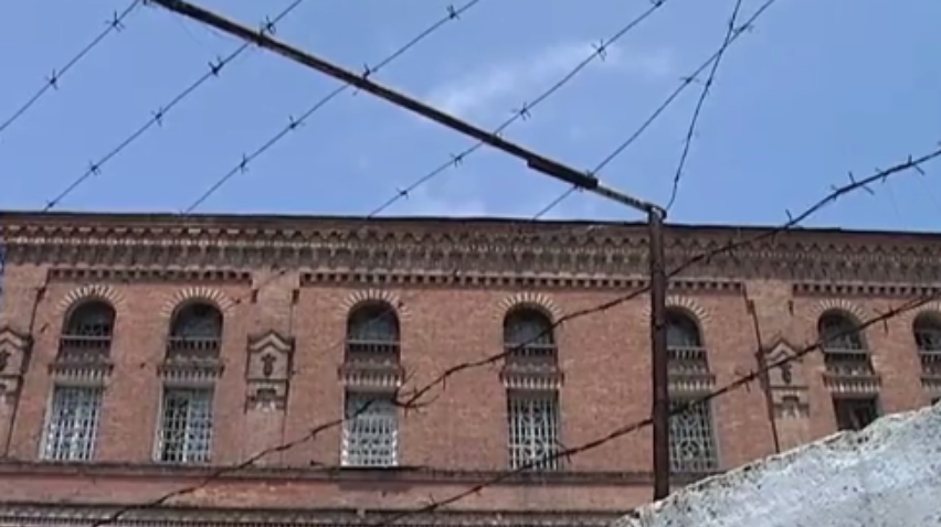 В тюрьмах Украины заключенных используют как рабов