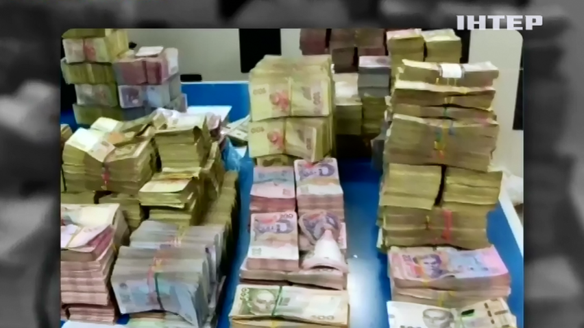 На Прикарпатті конвертаційний центр відвивав гроші для бойовиків Донбасу