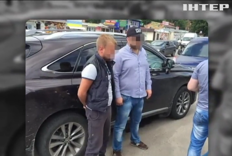 В Киевской области председатель сельсовета требовал 300 тыс. евро взятки