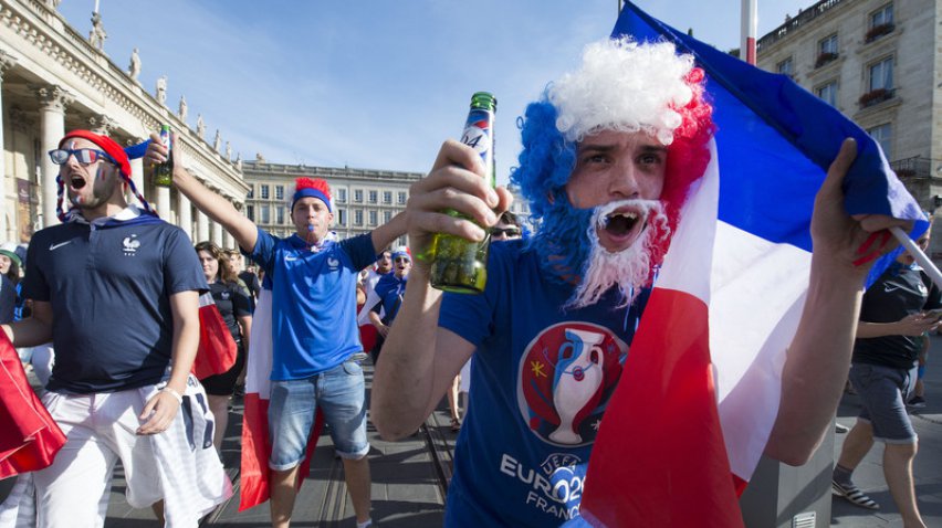Во Франции началась борьба за титул Евро-2016 