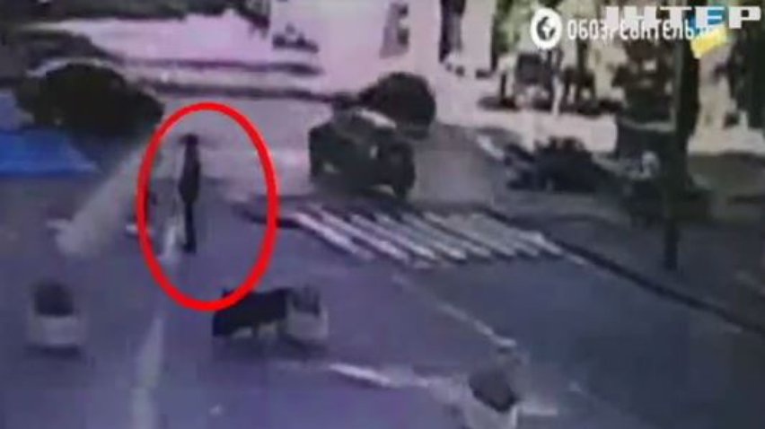 Убийство Шеремета: Эксперты выясняют личность "человека с тростью"