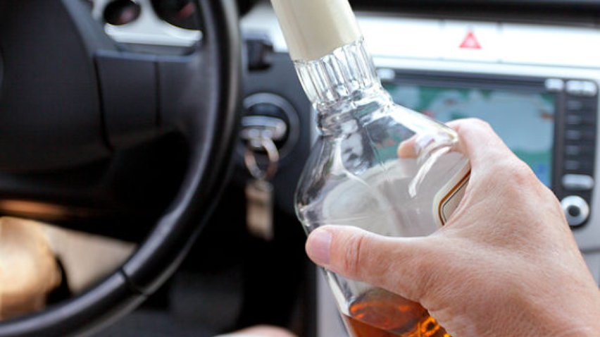У пьяных за рулем отберут права на 10 лет