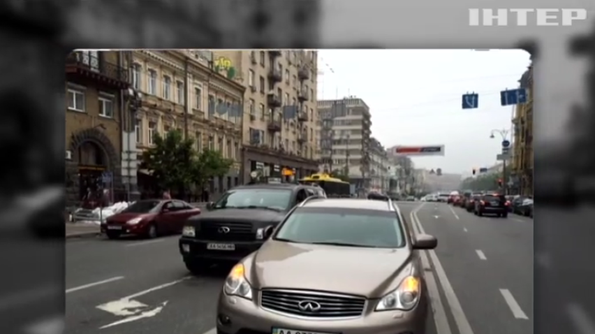 У замминистра экономики угнали дорогую иномарку
